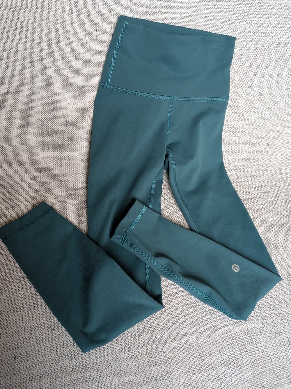 lululemon Leggings Women's Wunder Train High-Rise Tight 25" Green Jasper size 0